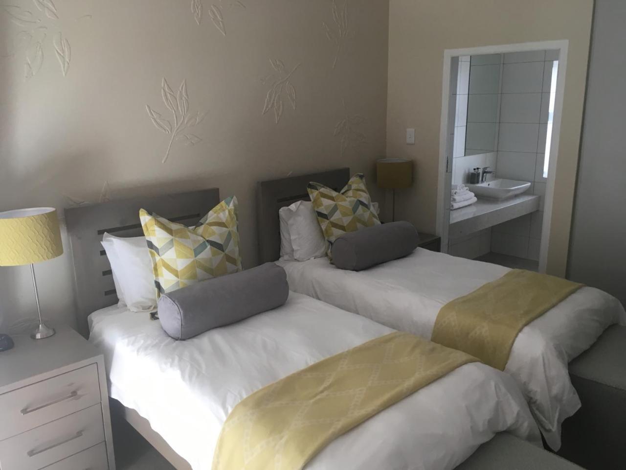 Gardenview Guest House Порт Елизабет Екстериор снимка